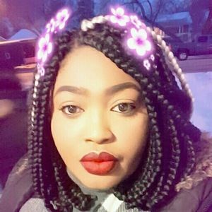 Meet your Posher, Yemisi